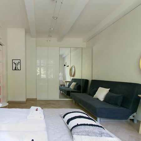 Spacious 3Br Apartment With Ac In Living Room, 2 Balconies Krakow Ngoại thất bức ảnh